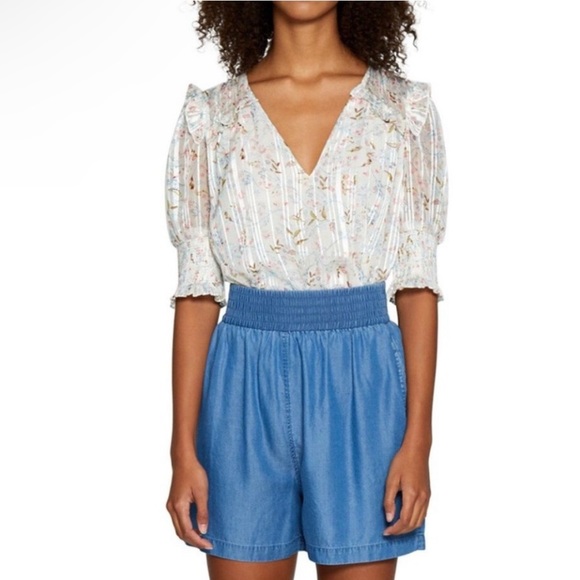 Walter baker floral blouse short sleeve ruffle blouse puff sleeve cream XS - Picture 5 of 5